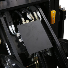 EP 1.5 Ton CQE15S Li-Ion Reach Truck